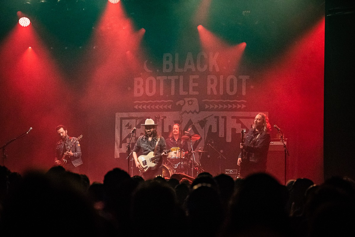Albumreleaseshow 'That's Amore' Black Bottle Riot gelderland 3voor12